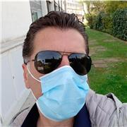 Docente di ruolo diritto ed economia,offre le sue conoscenze e la sua pazienza per studenti che necessitano di aiuto nello studio